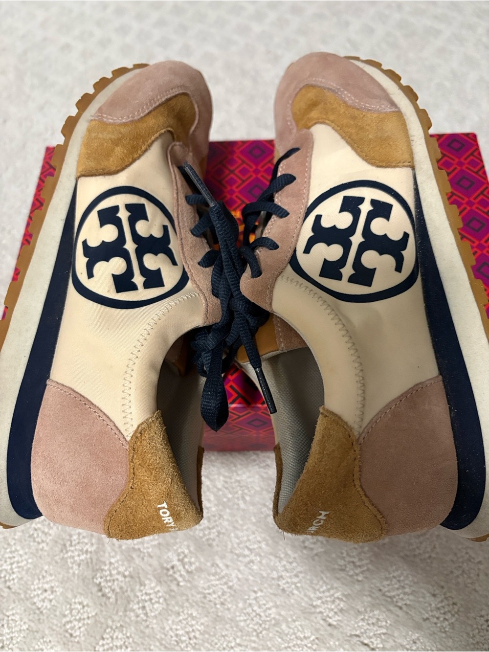 Tory Burch Annie Nylon/Nat Suede Runner - Picture 6 of 14